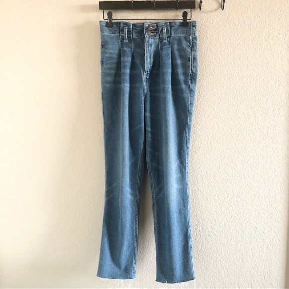 SOLD Hollister Ultra High-Waisted Mom Jeans - Picture 2 of 9
